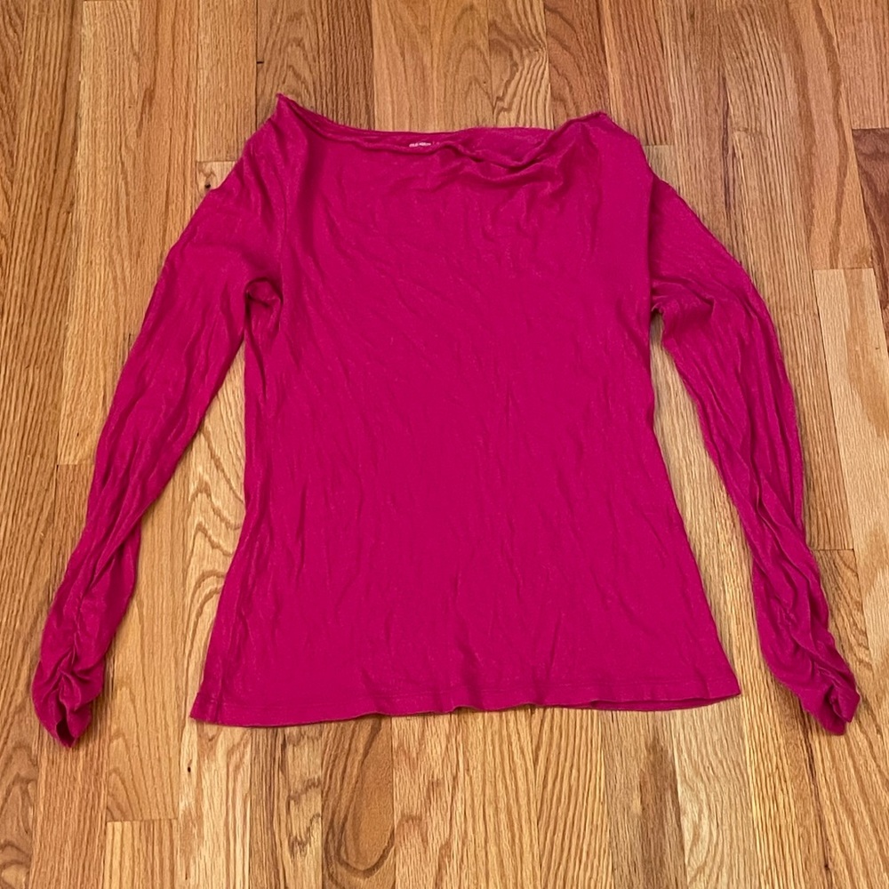 Old Navy Long Sleeved T Shirt